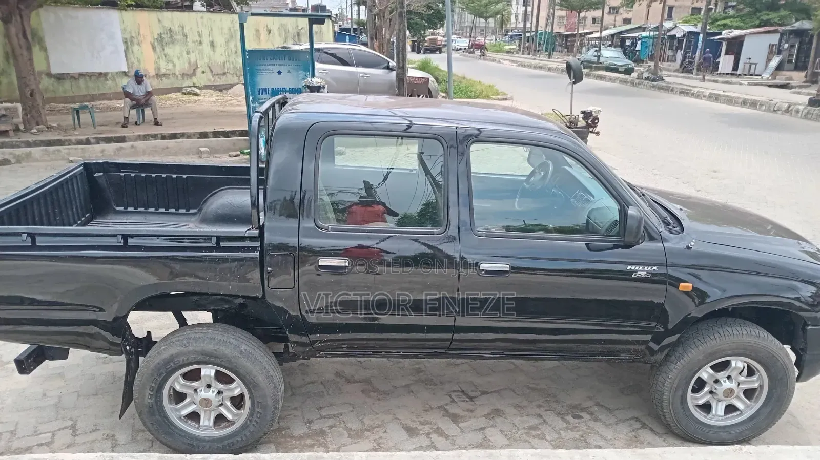 Toyota Hilux 2006 Black