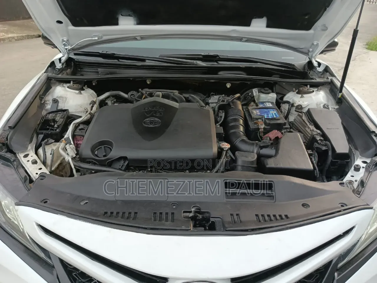 Toyota Camry XSE FWD 2020 White