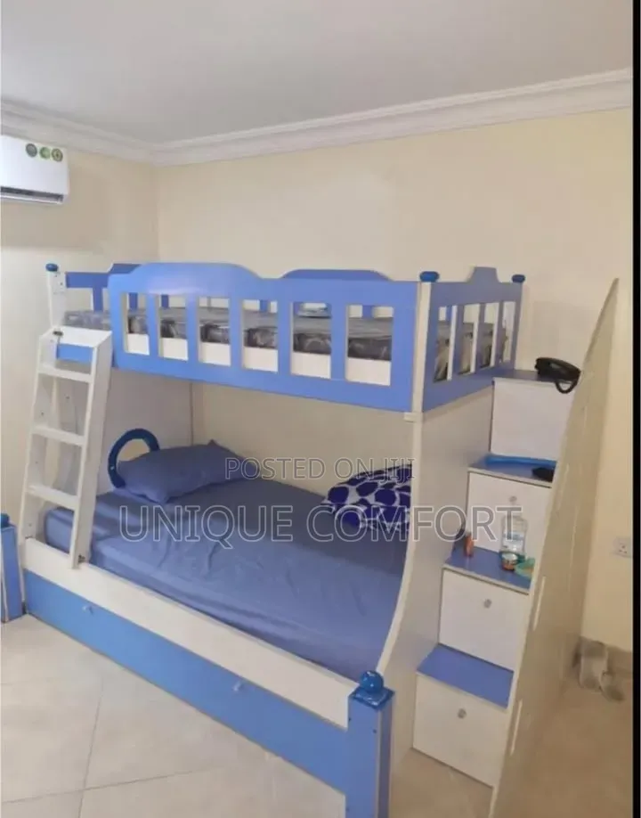 Top Quality 31⁄2 Bunk Bed With Side and Down Drawers and Bookshelf