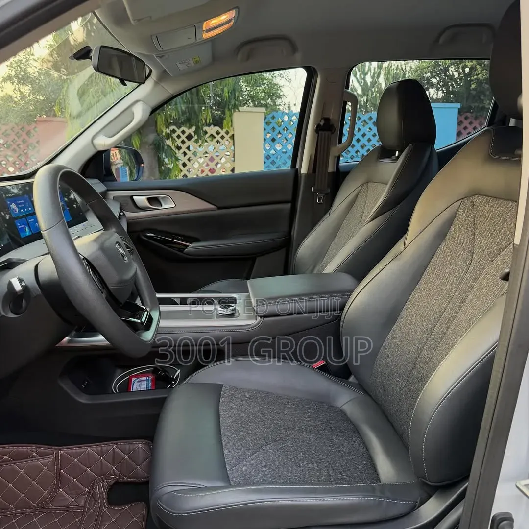 New Changan Hunter Plus 2.0 Petrol 4x4 2025 Gray