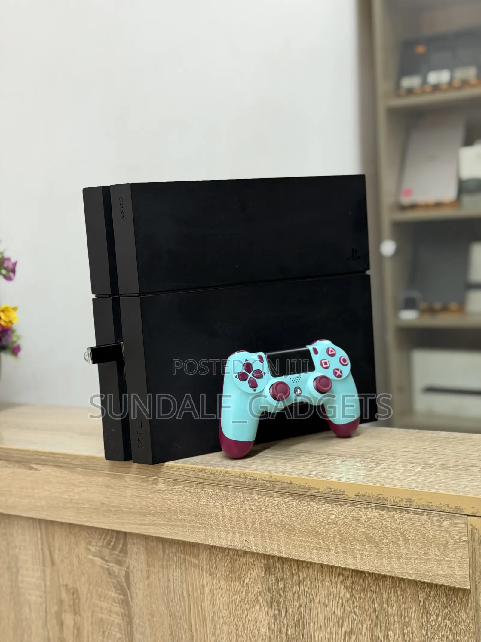 9.00 Hacked Ps4 + 2pads Games