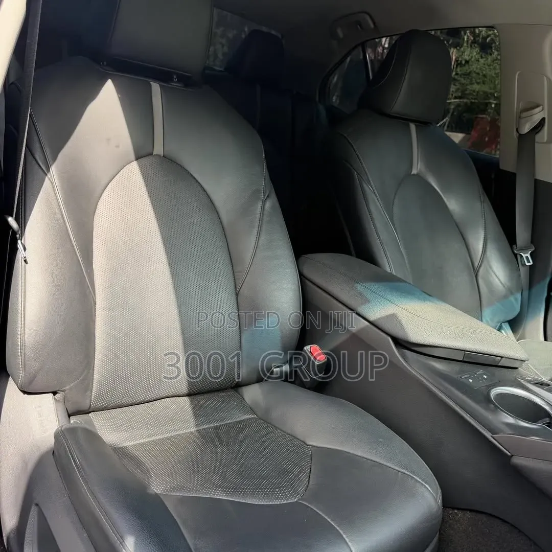 Toyota Camry XSE FWD (2.5L 4cyl 8AM) 2018 Blue