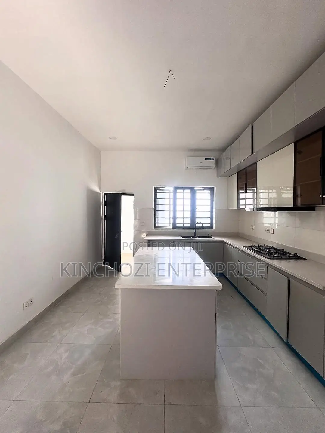 3bdrm Apartment in Ikate Lekki for sale