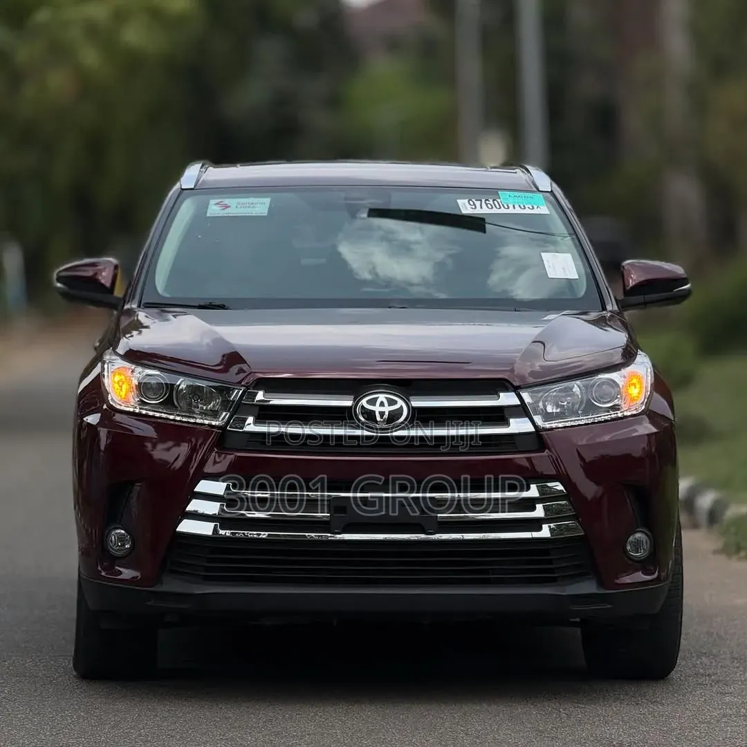 Toyota Highlander XLE 2019 Burgundy