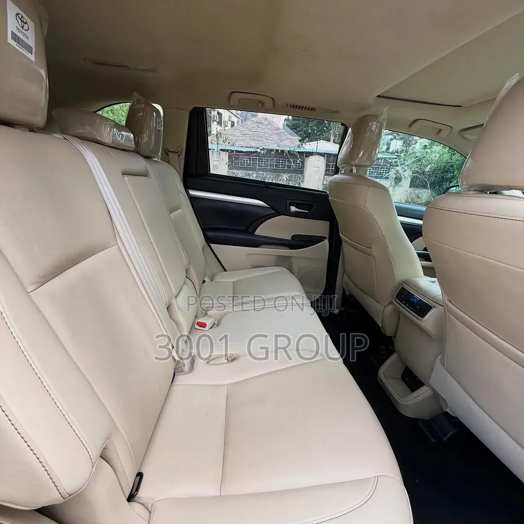Toyota Highlander XLE 2019 Burgundy