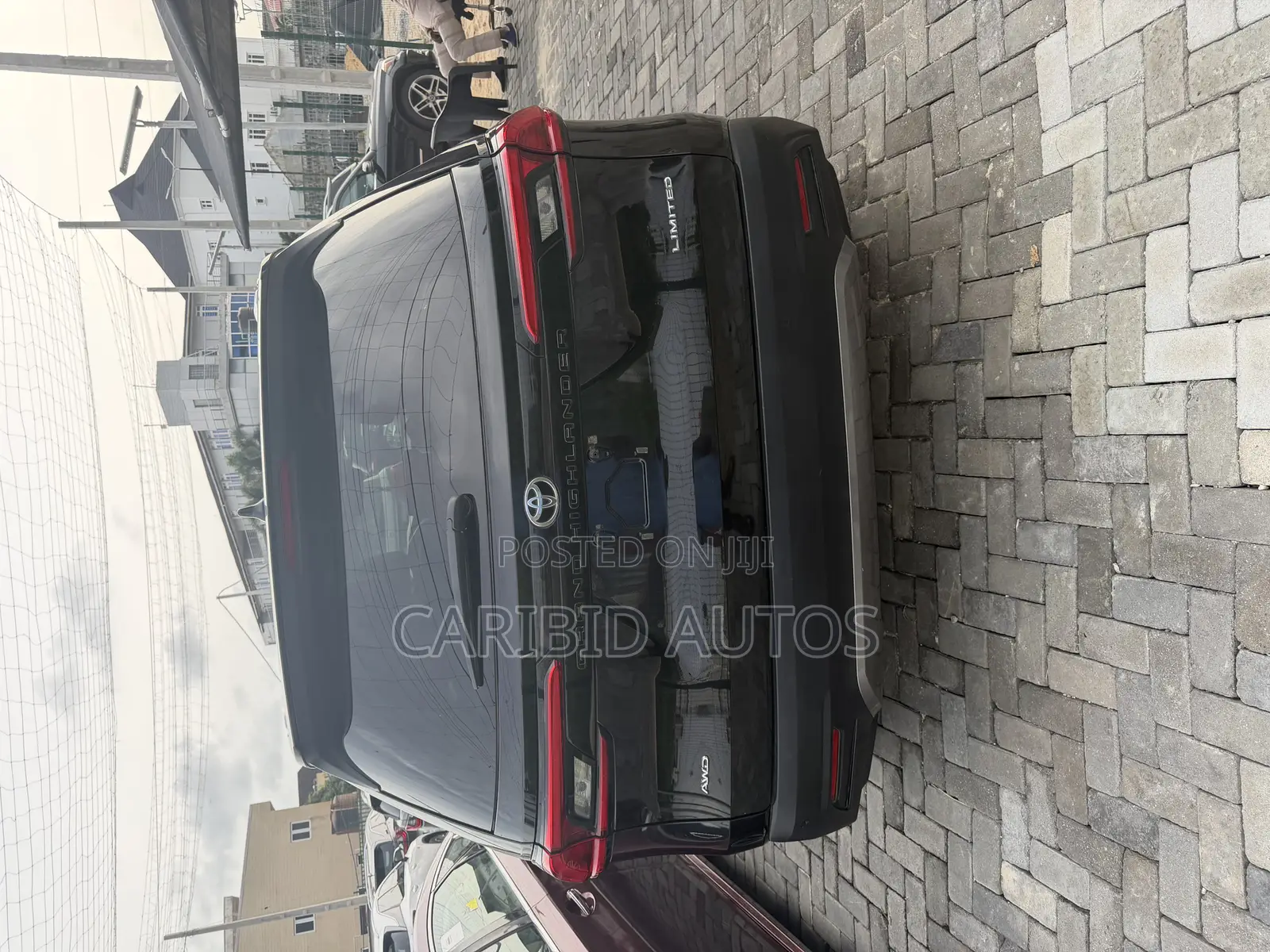 Toyota Highlander Platinum AWD 2024 Black