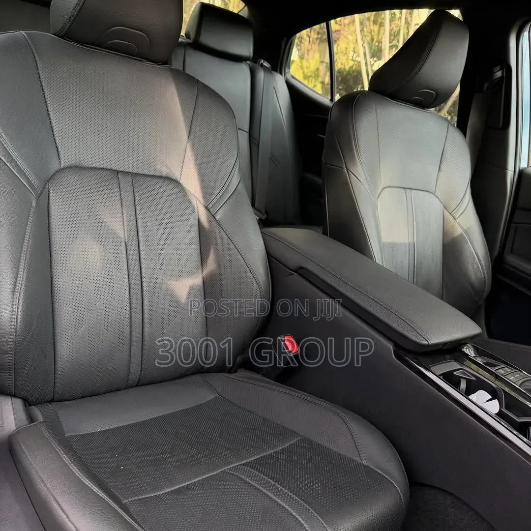 Toyota Camry XSE 2025 Green