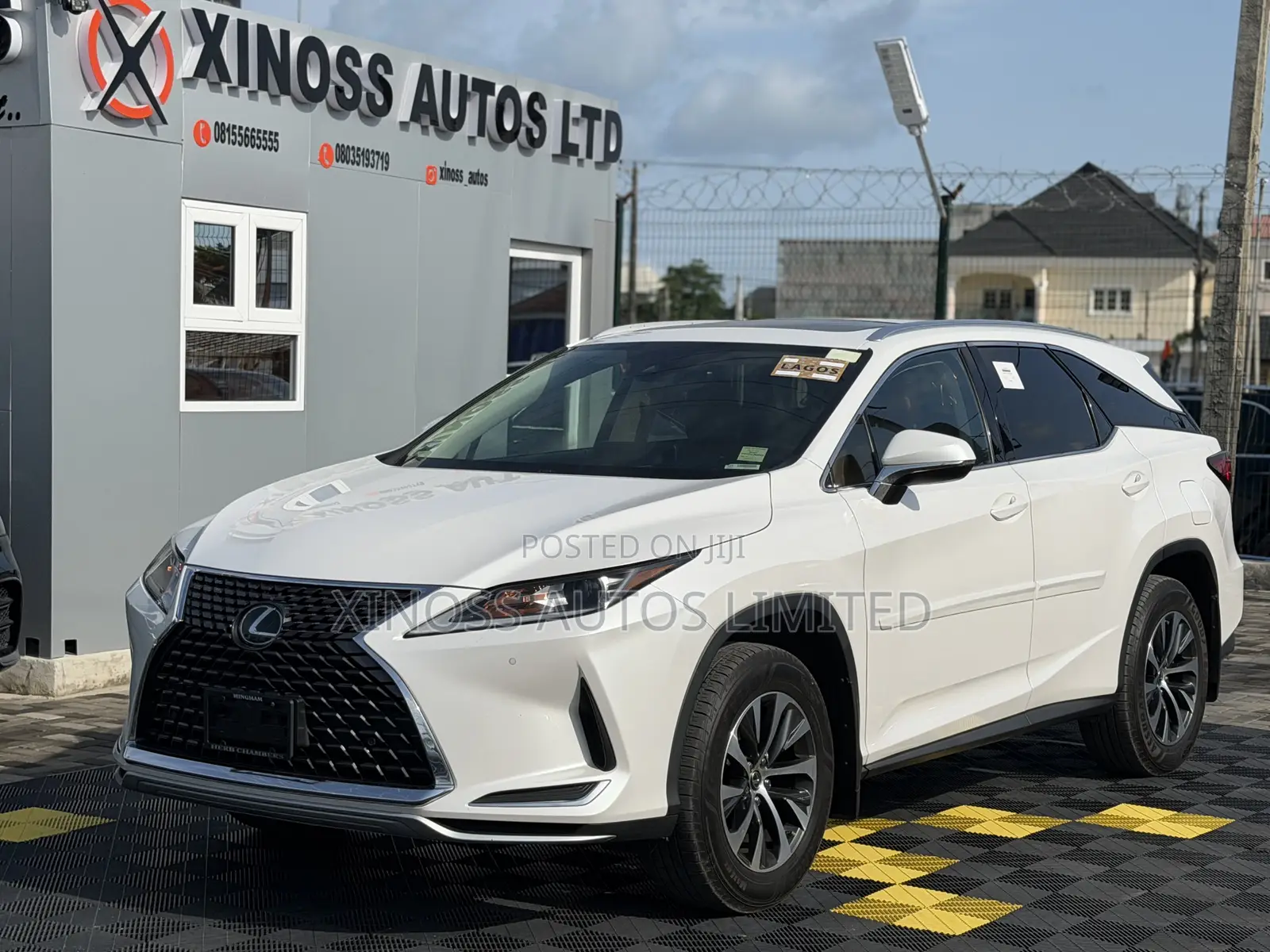 Lexus RX 350L 4WD 2021 White