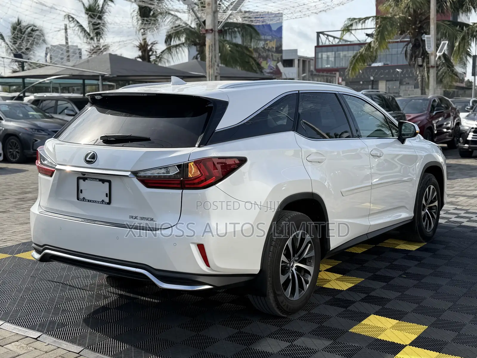 Lexus RX 350L 4WD 2021 White