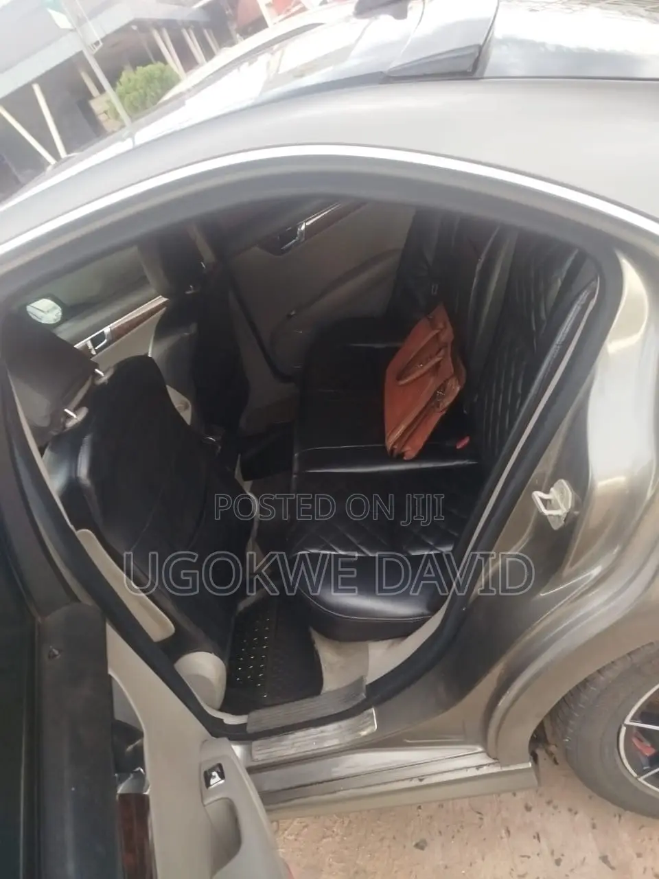 Mercedes-Benz C300 2011 Gray