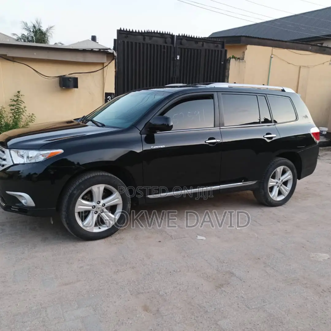 Toyota Highlander 2012 Black