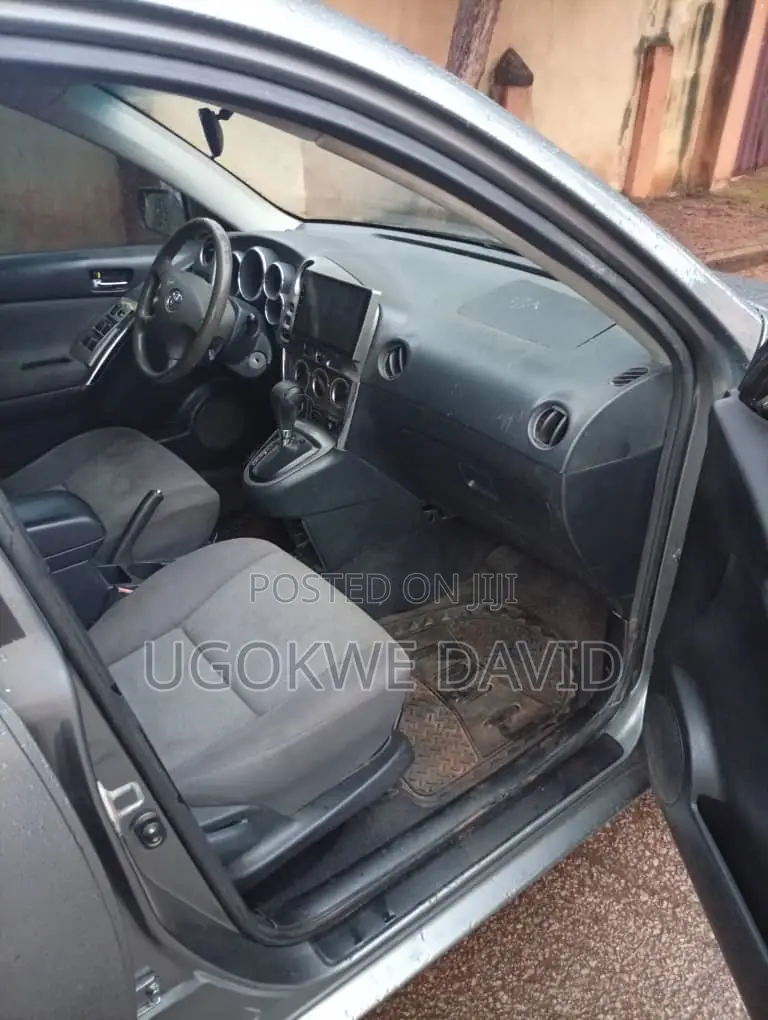 Toyota Matrix 2009 Gray