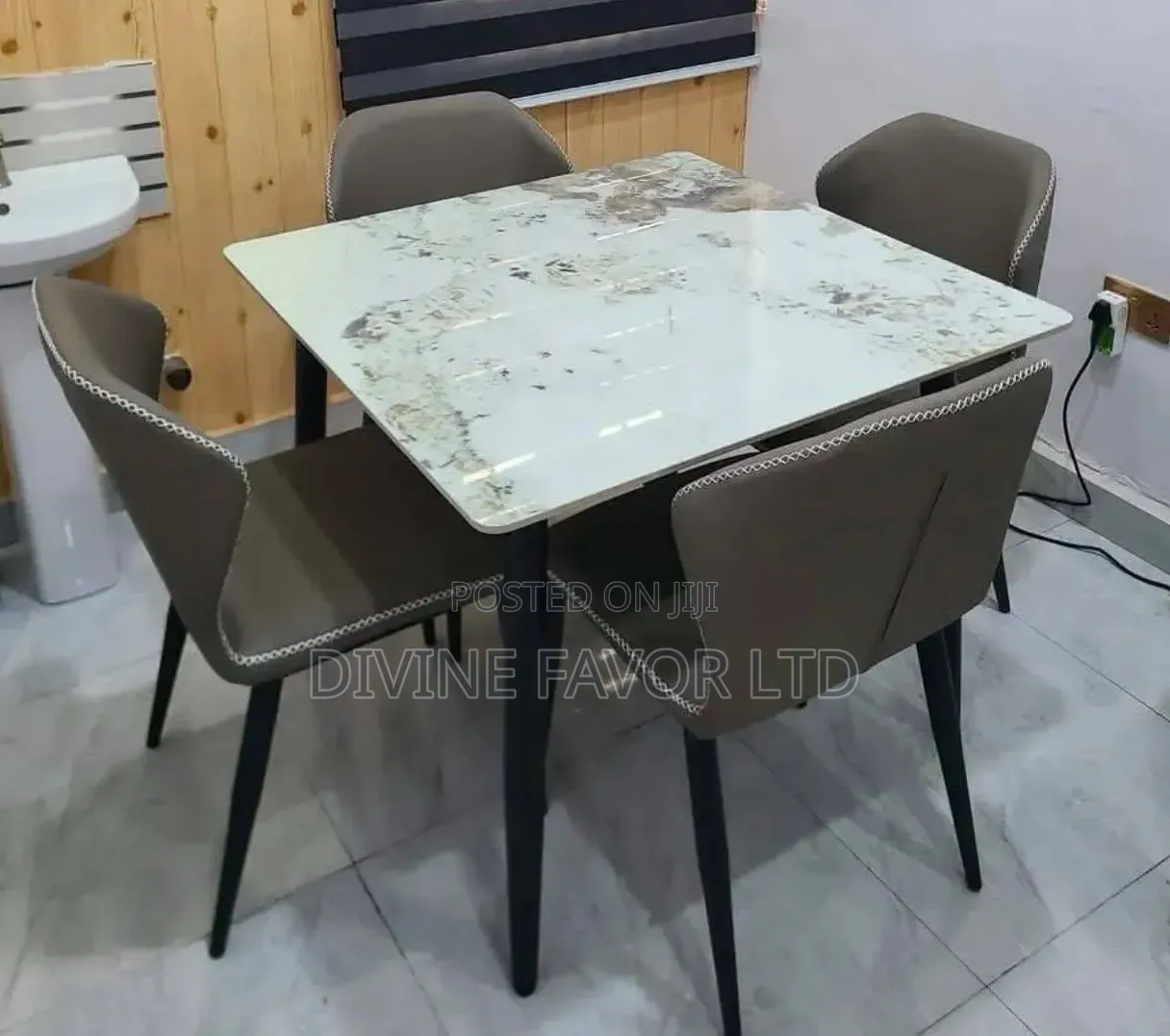 Marble Dining Set (4 Seater)