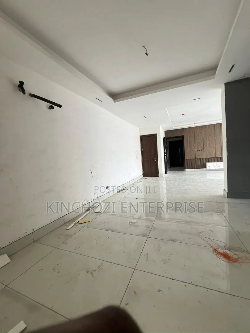 2bdrm Block of Flats in Ikate Lekki for sale