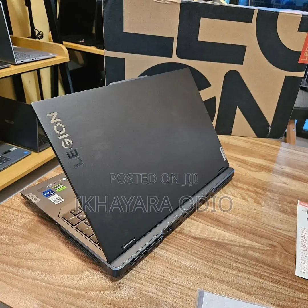 Laptop Lenovo Legion 5 16GB Intel Core i7 SSD 1T