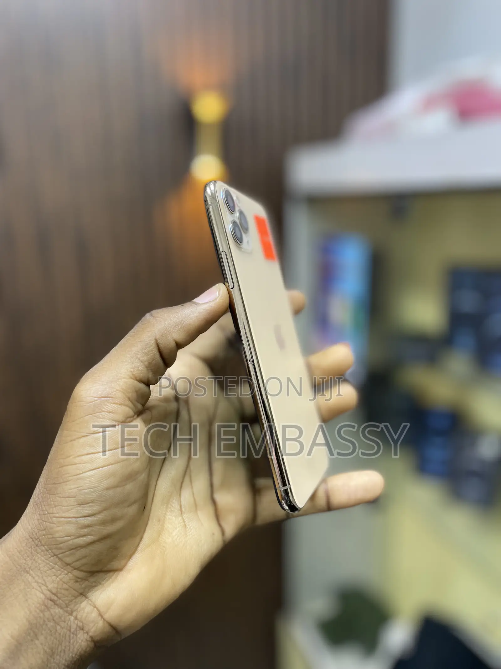 Apple iPhone 11 Pro Max 64 GB Gold