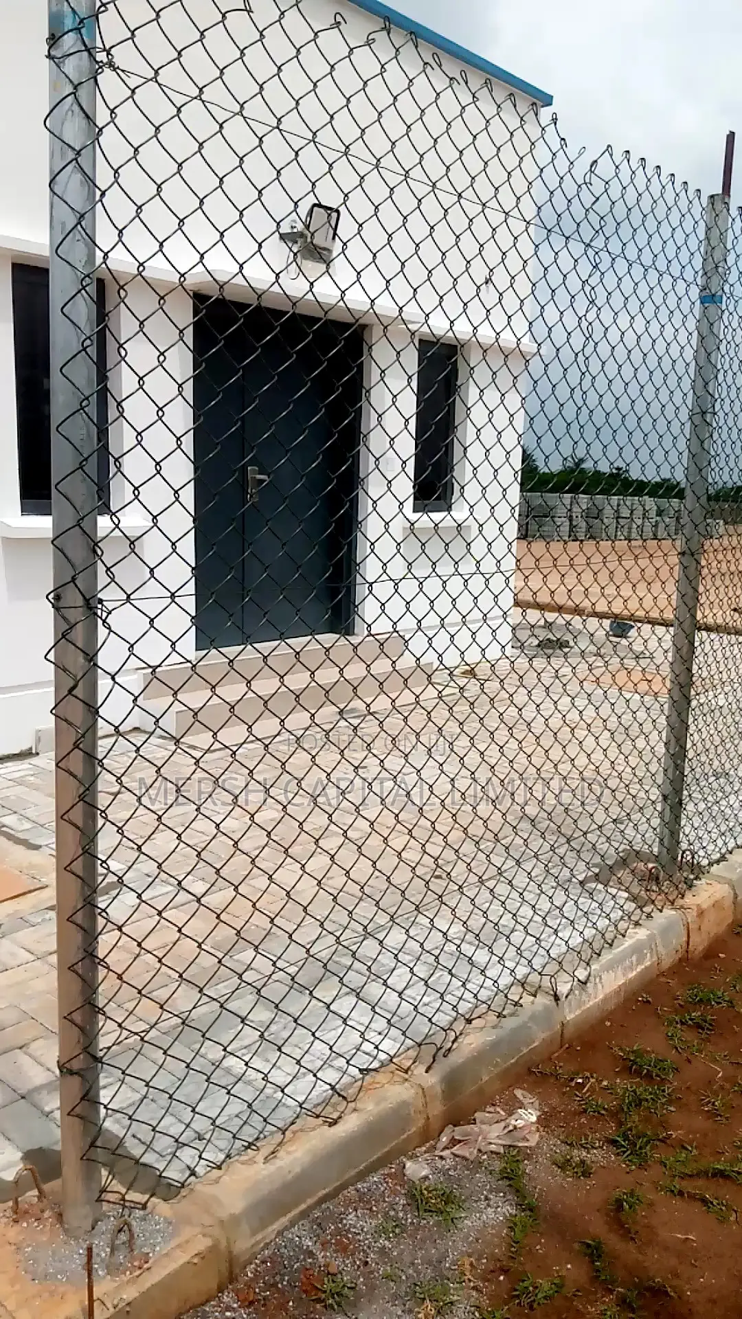 Strong Chainlink Fencing (6ft 8ft) – Coated Galvanized