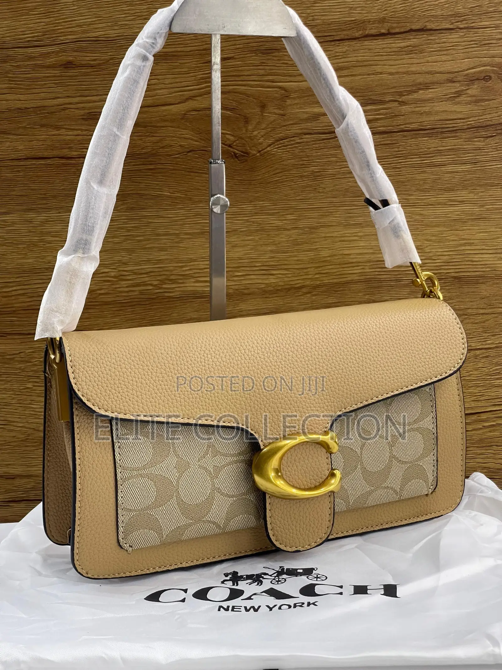 High Quality Coach Bag Available Size : Long With Full Box