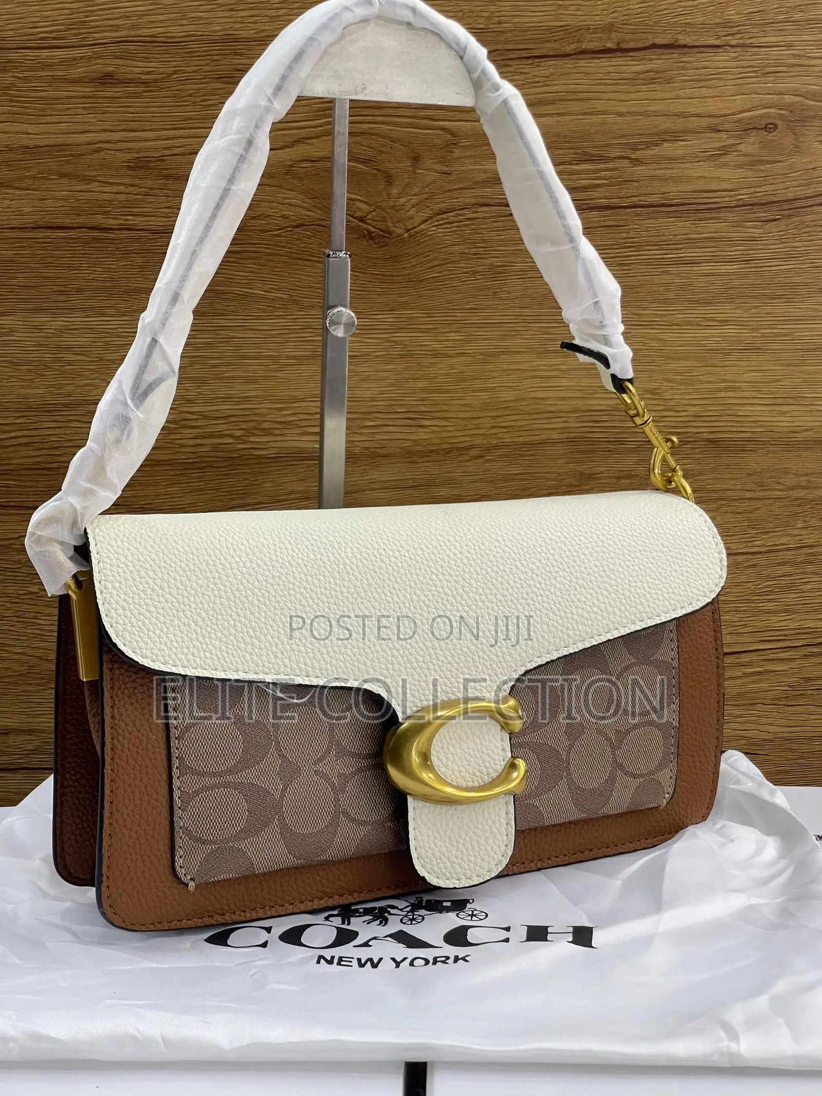 High Quality Coach Bag Available Size : Long With Full Box