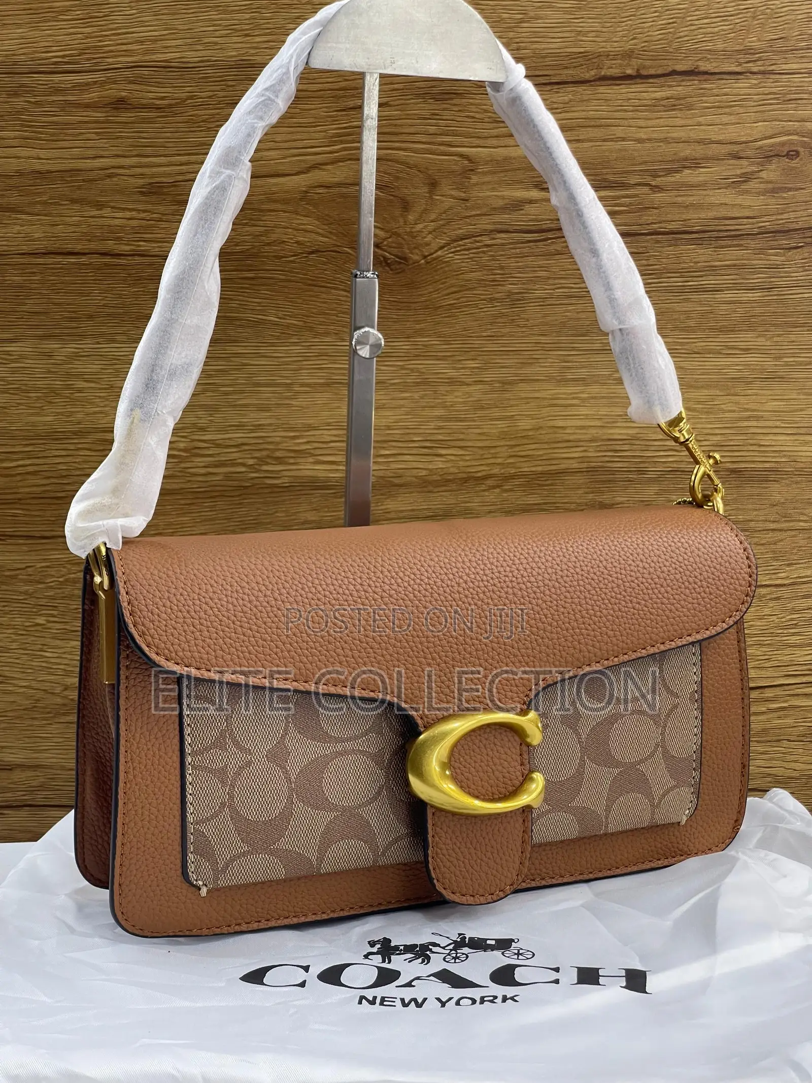 High Quality Coach Bag Available Size : Long With Full Box