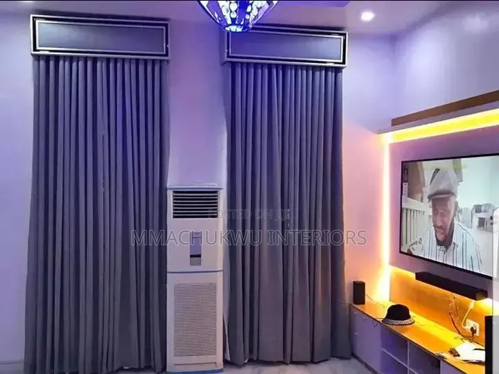 Curtain Curtain