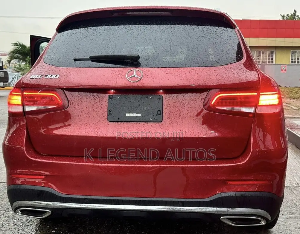 Mercedes-Benz GLC-Class 2019 Red