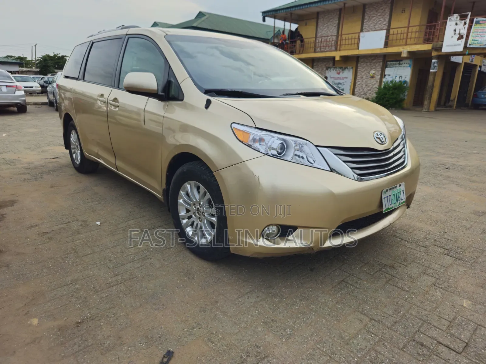 Toyota Sienna Limited 7 Passenger 2011 Gold