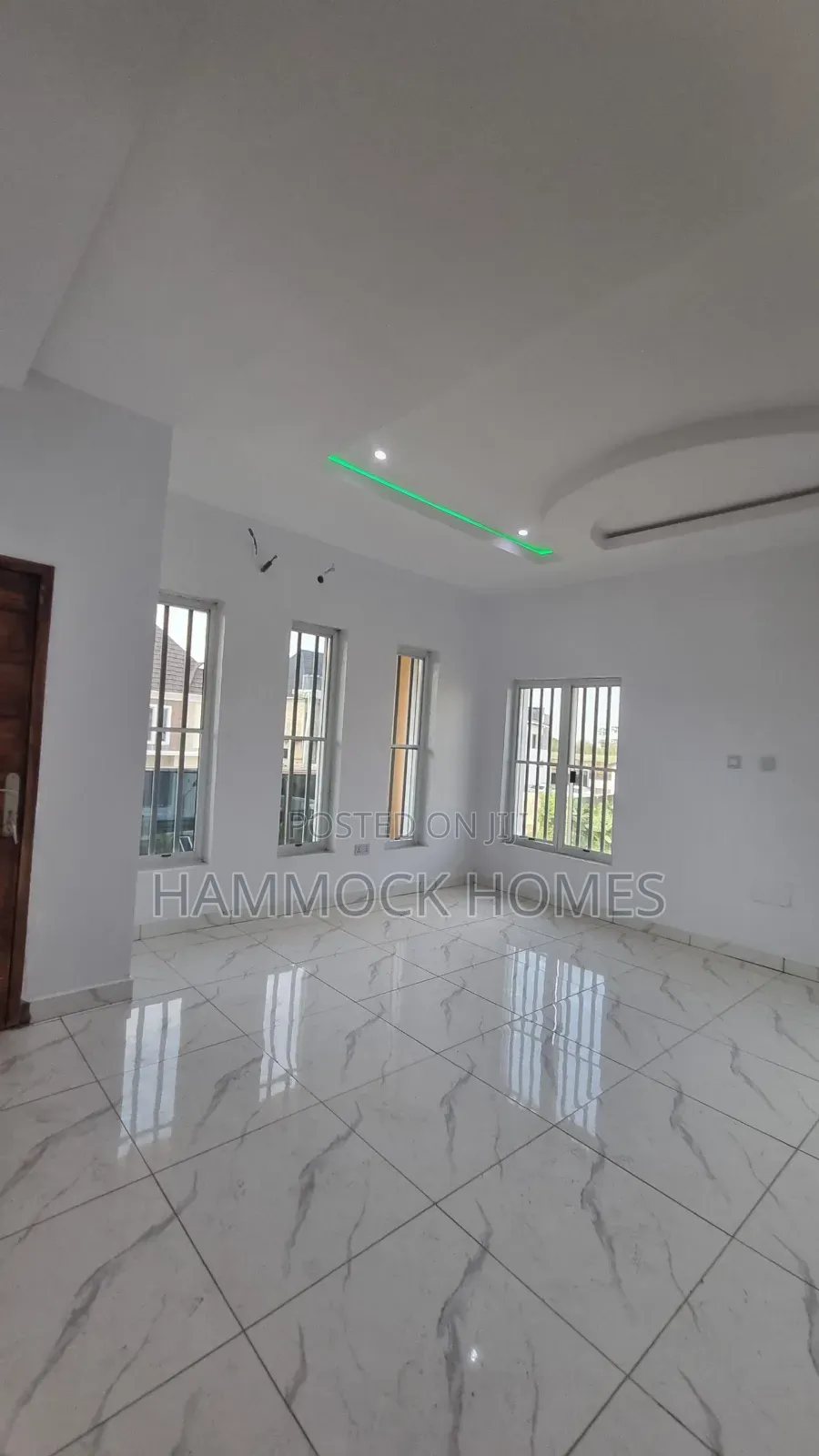 4bdrm Duplex in Carlton Gate Estate, Akobo for rent