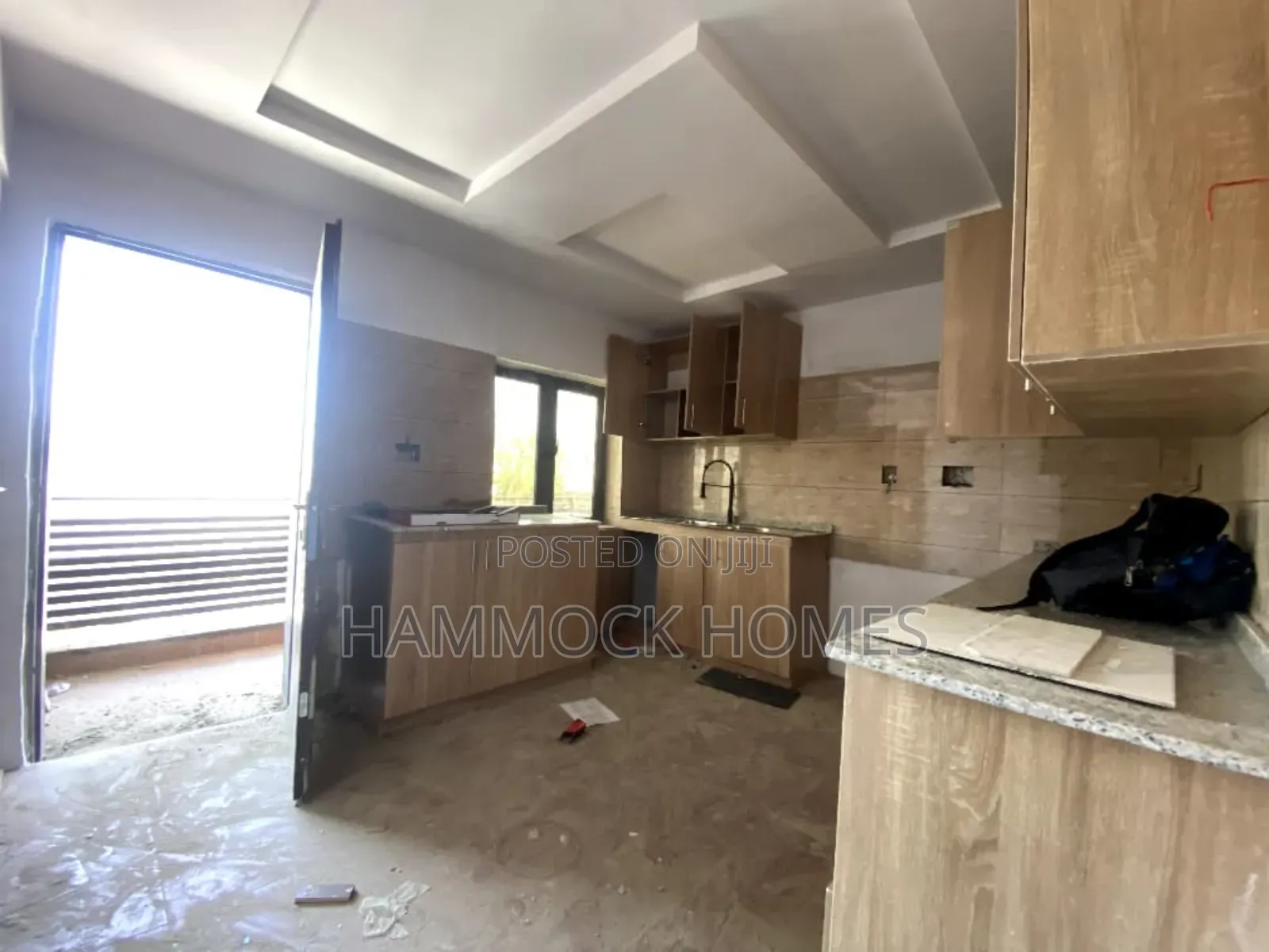 3bdrm Block of Flats in Oluyole Estate for rent