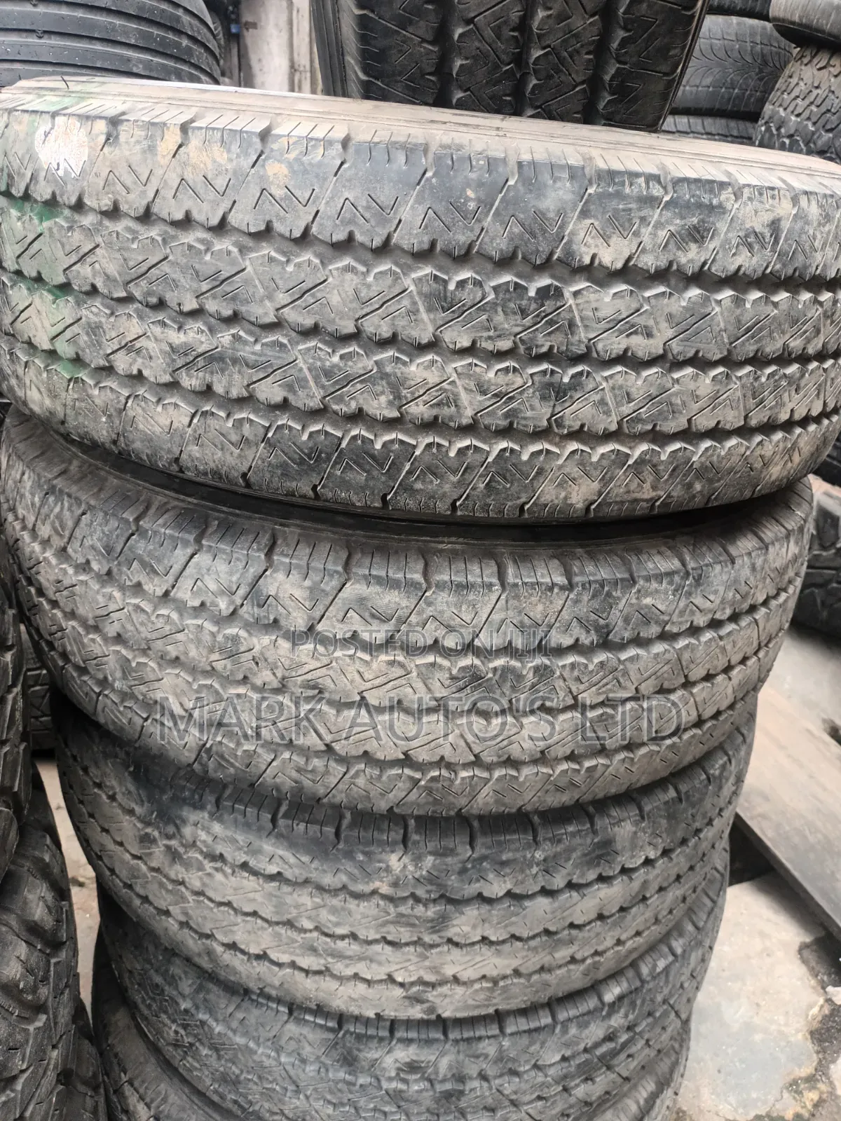245/75/16lt Tyre
