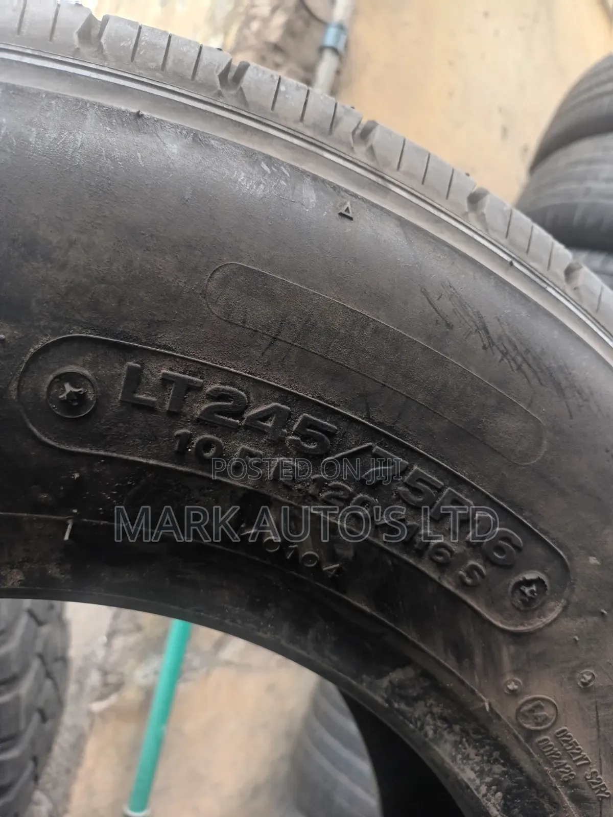 245/75/16lt Tyre