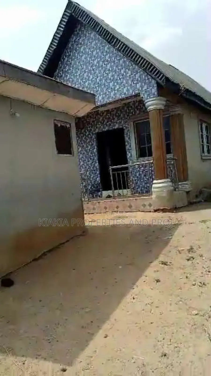 2bdrm Bungalow in Odeyale, Ibadan for sale