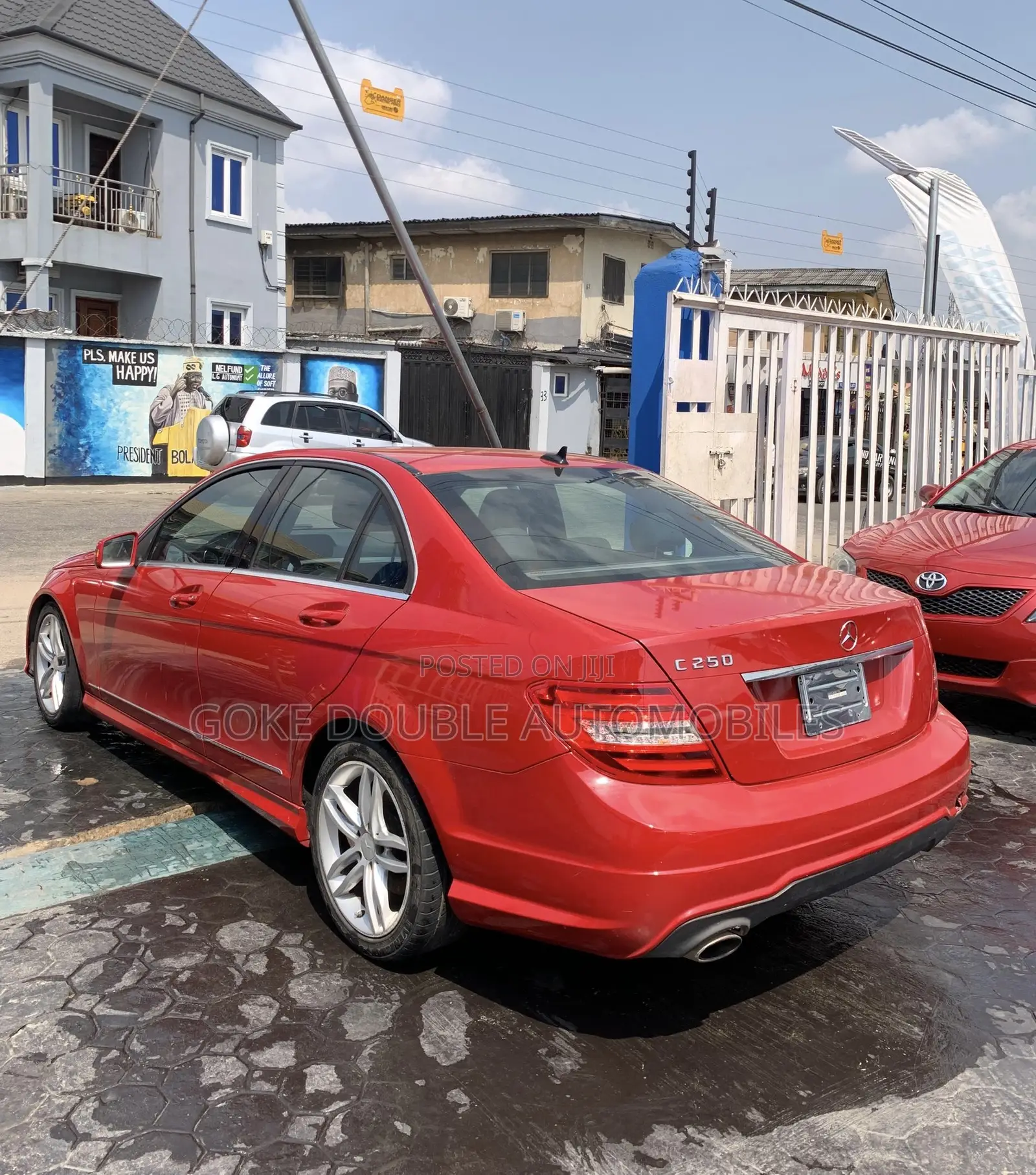 Mercedes-Benz C250 2013 Red