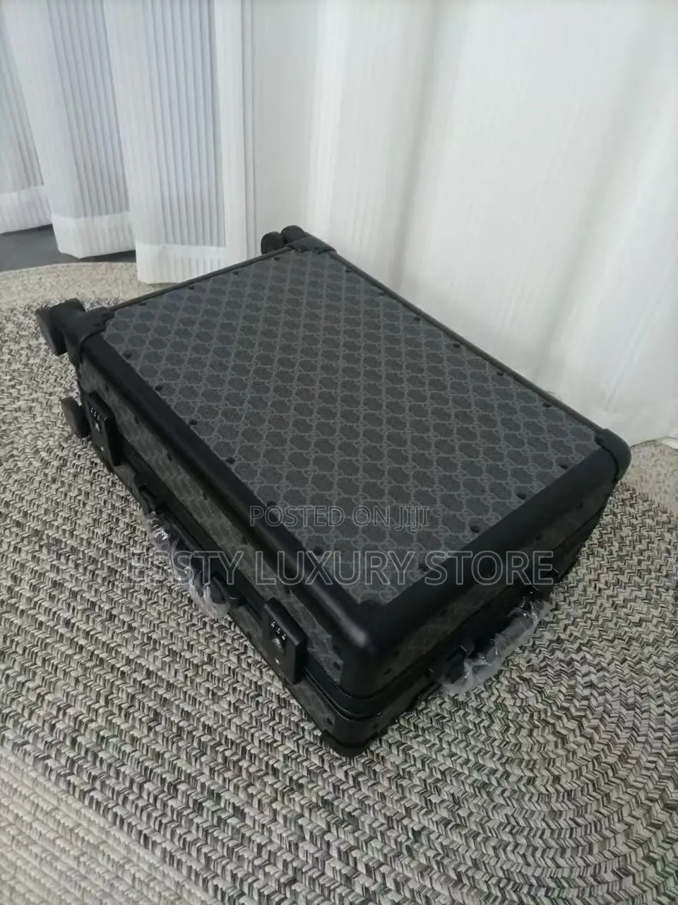 High Quality Luxury Gucci Trolly Box Medium Size