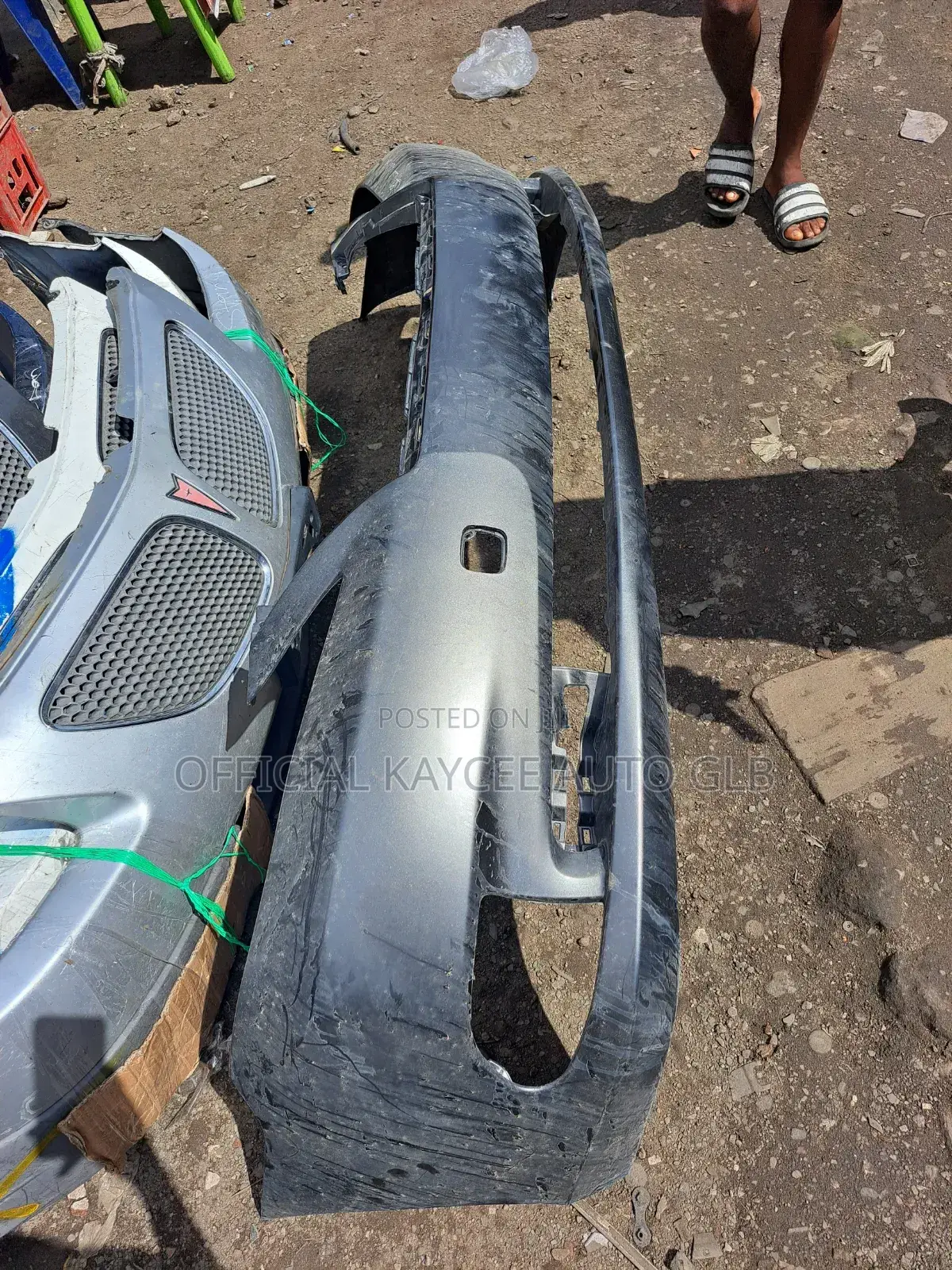 Empty Bumper Es350 2010