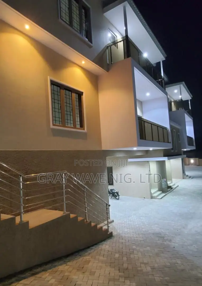 4bdrm House in Guzape District for sale