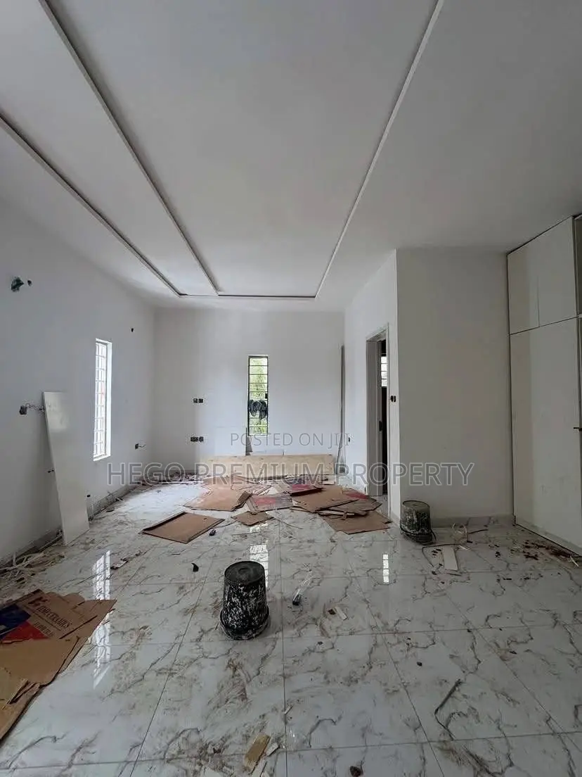 4bdrm Duplex in Shell Cooperative, Eliozu for sale