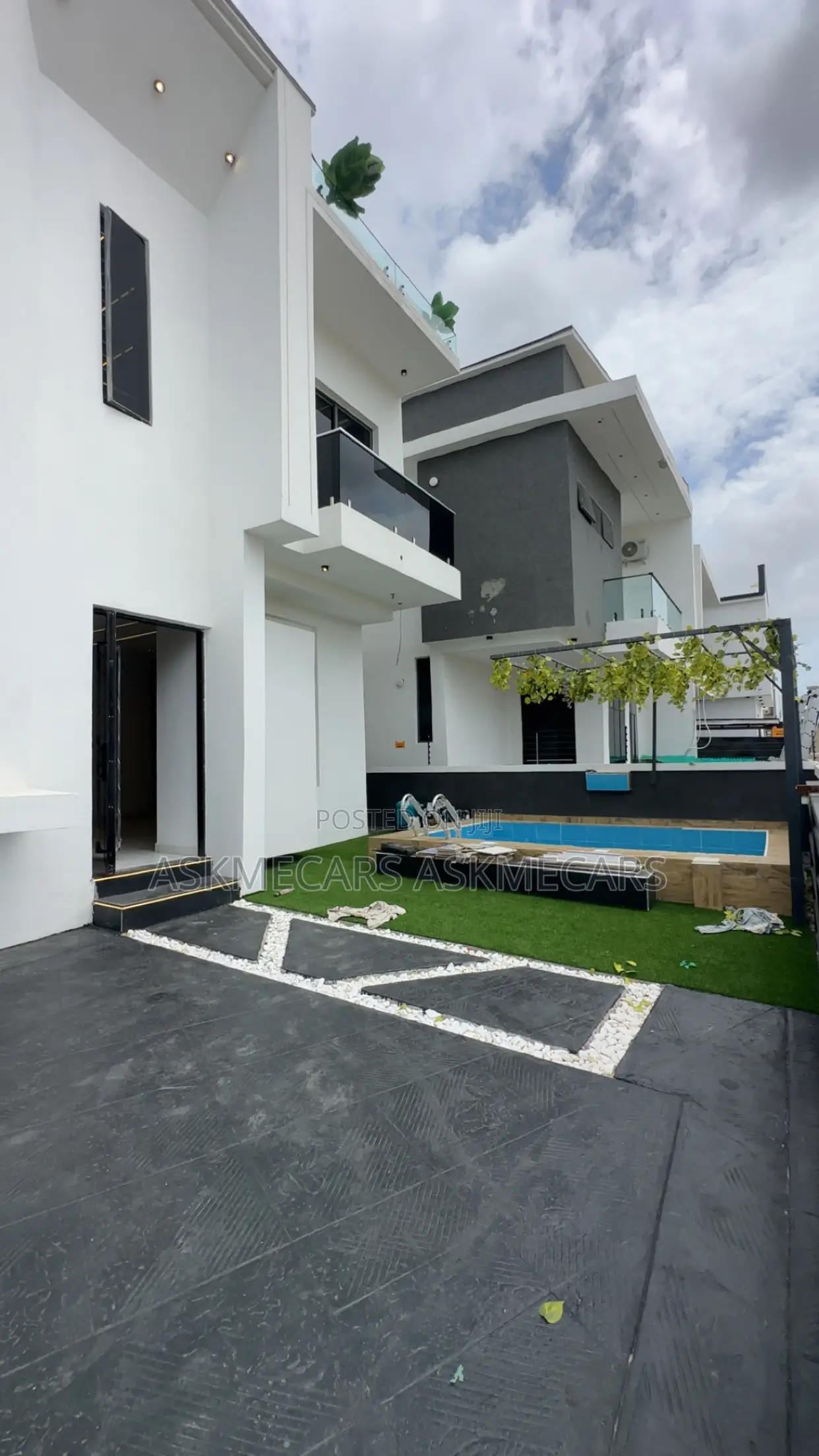 5bdrm Duplex in Ajah for sale