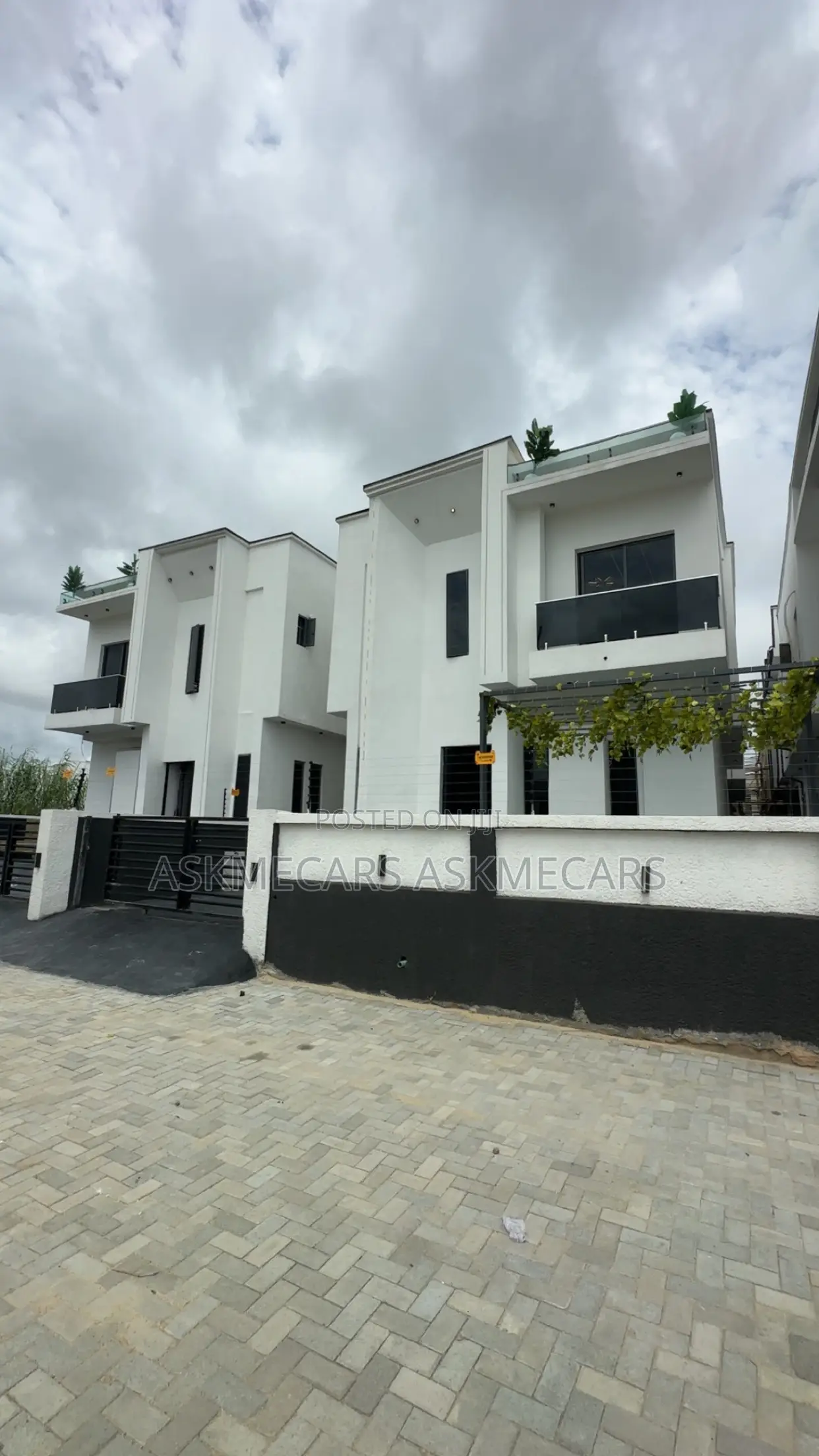 5bdrm Duplex in Ajah for sale