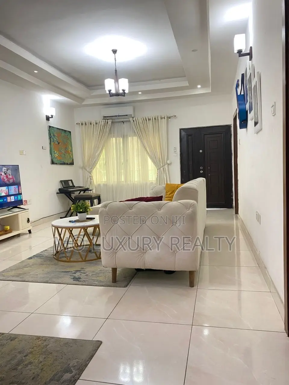 1 Bedroom and Parlor for Shortlet