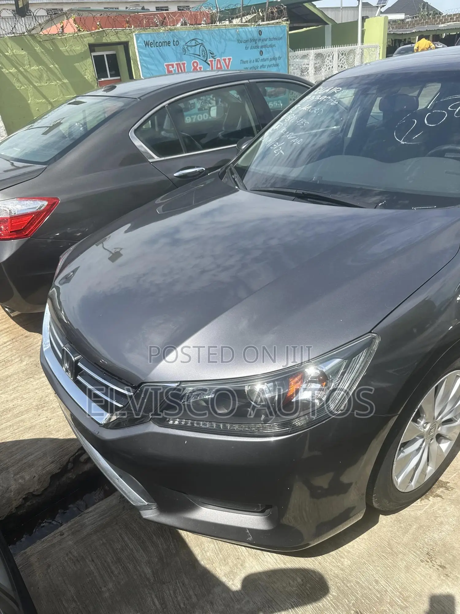 Honda Accord EX-L V-6 4dr Sedan w/Navigation (3.5L 6cyl 6A) 2014 Gray