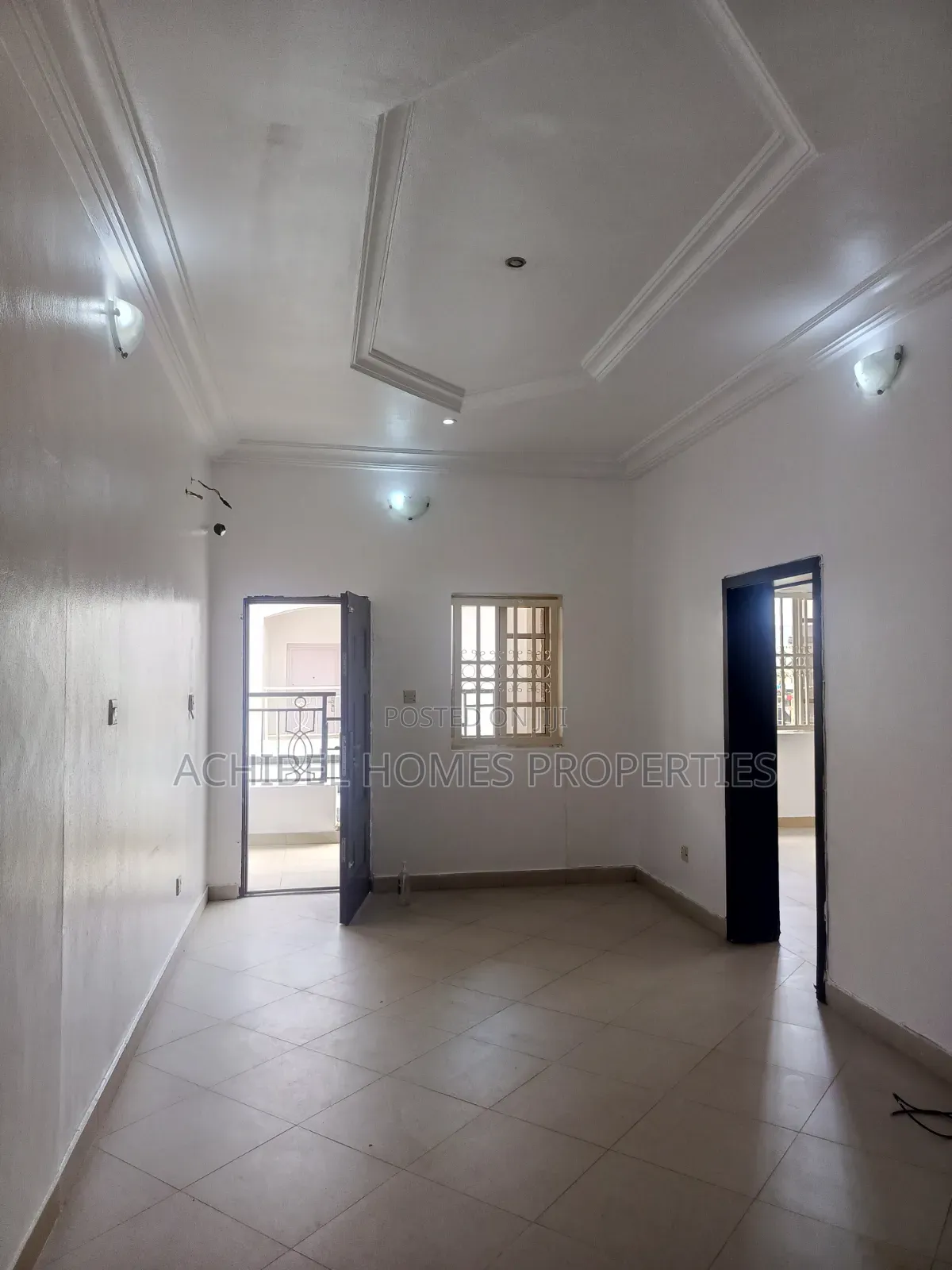 2bdrm Apartment in Off Admiralty Way, Lekki Phase 1 for rent
