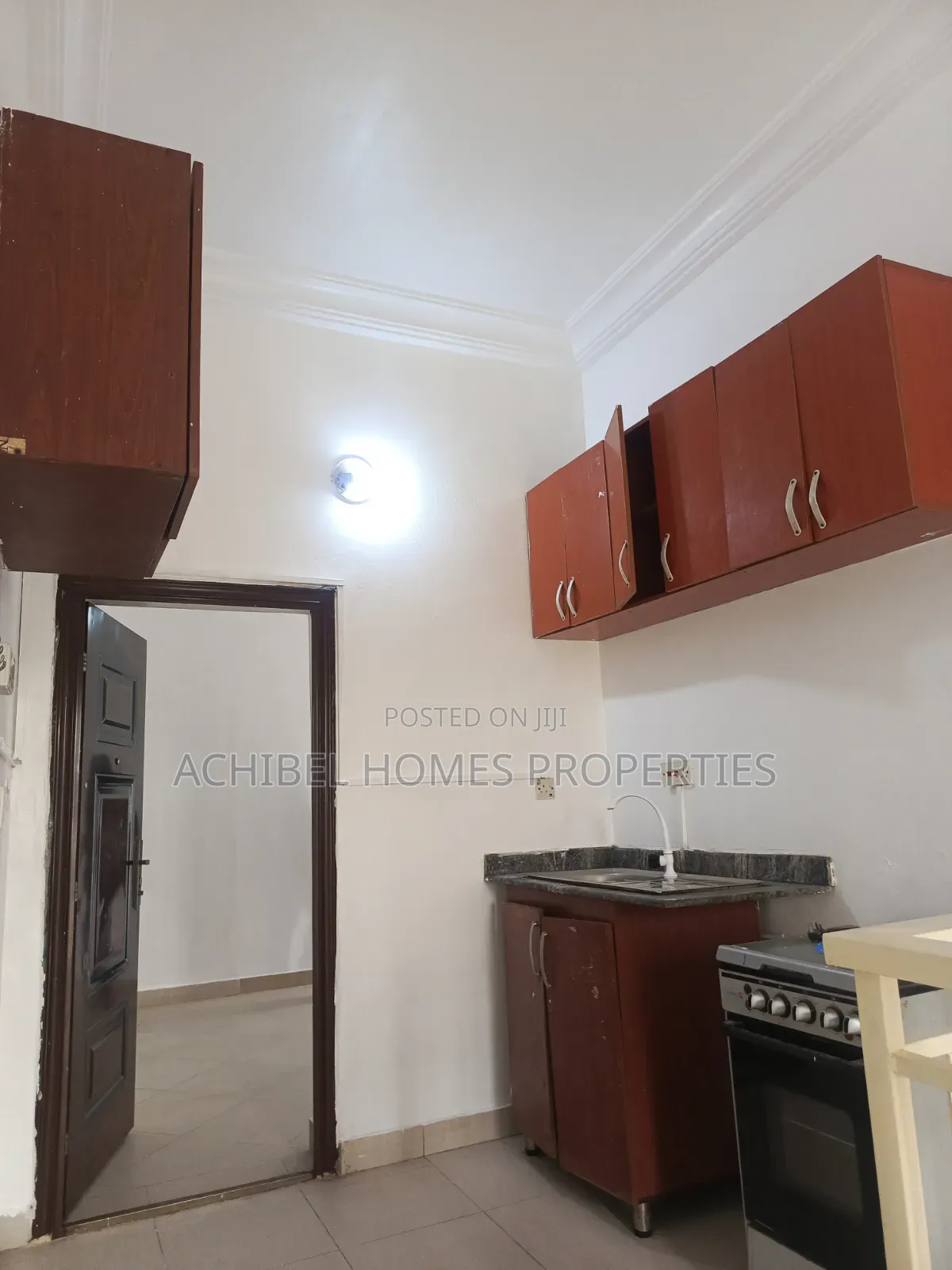 2bdrm Apartment in Off Admiralty Way, Lekki Phase 1 for rent
