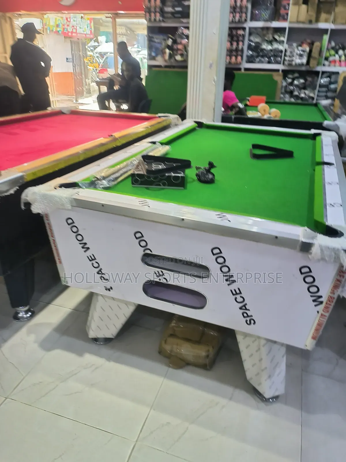 Whyte Gloss Coin and Marble Board