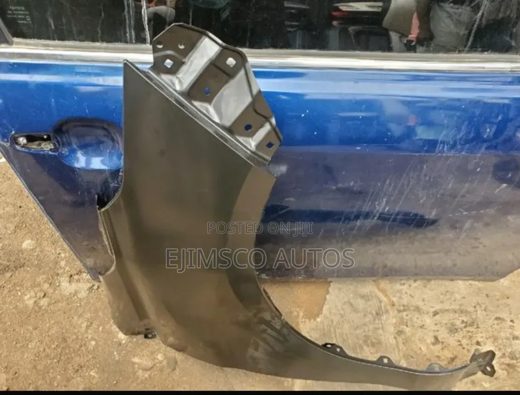 Left Fenders Yaris 2017/2018 Model