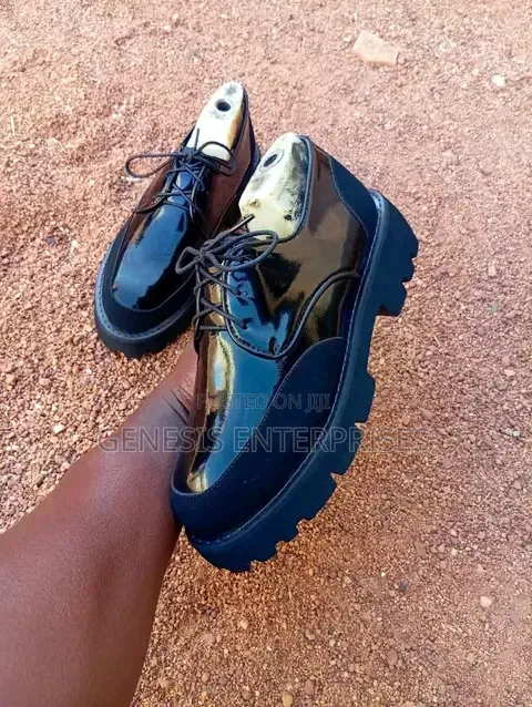 Shoe Mirror Face Leather