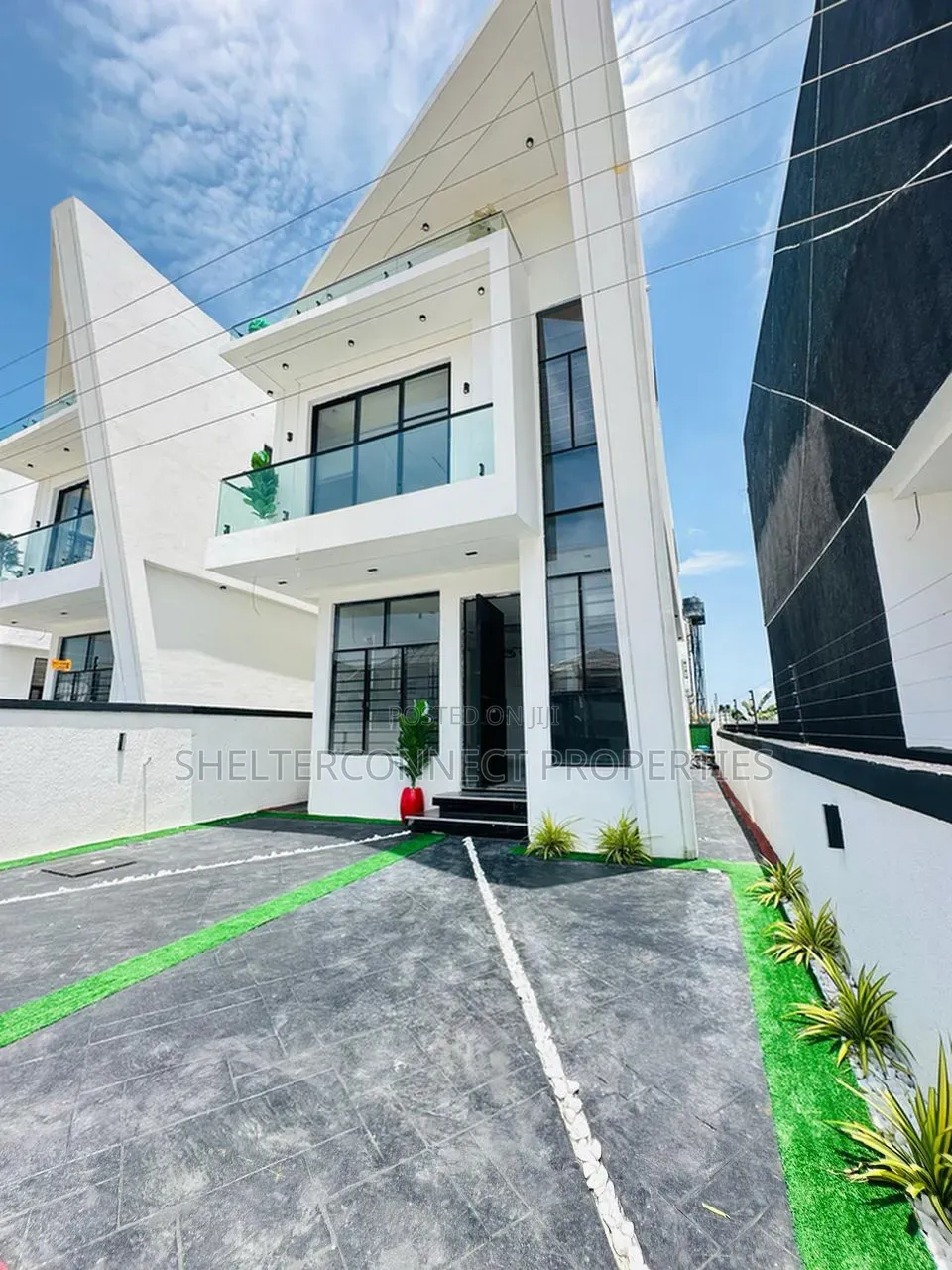 4bdrm Duplex in Ado / Ajah for sale