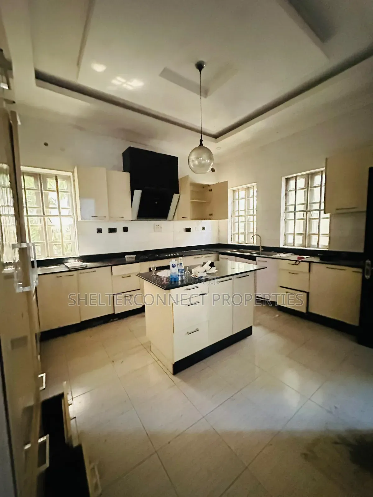 5bdrm Duplex in Lekki Expressway for rent