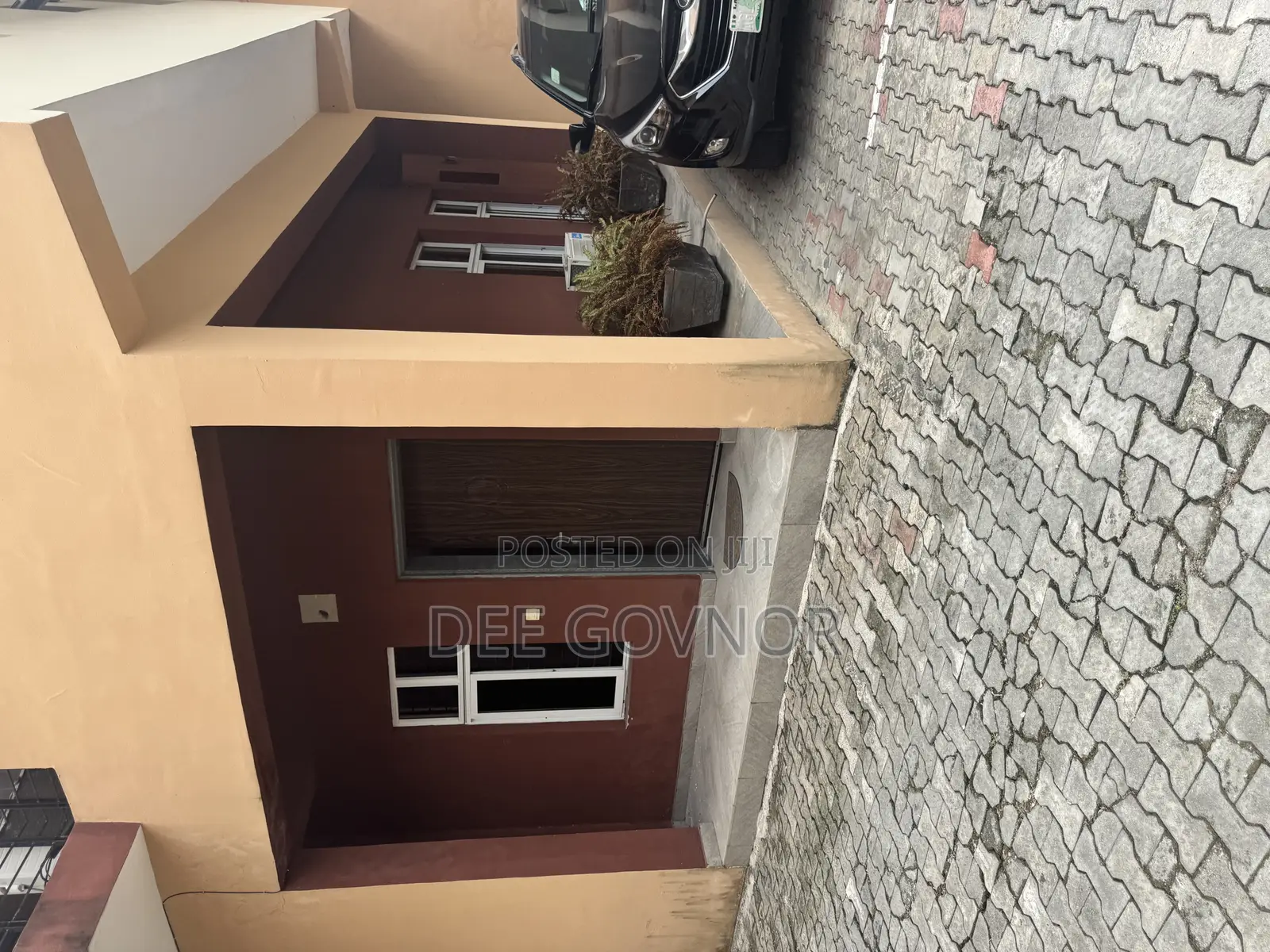 Furnished Mini Flat in Admiraty, Lekki Phase 1 for rent