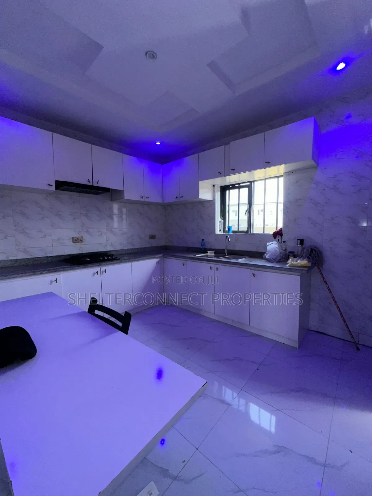 4bdrm Duplex in Lekki Expressway for rent